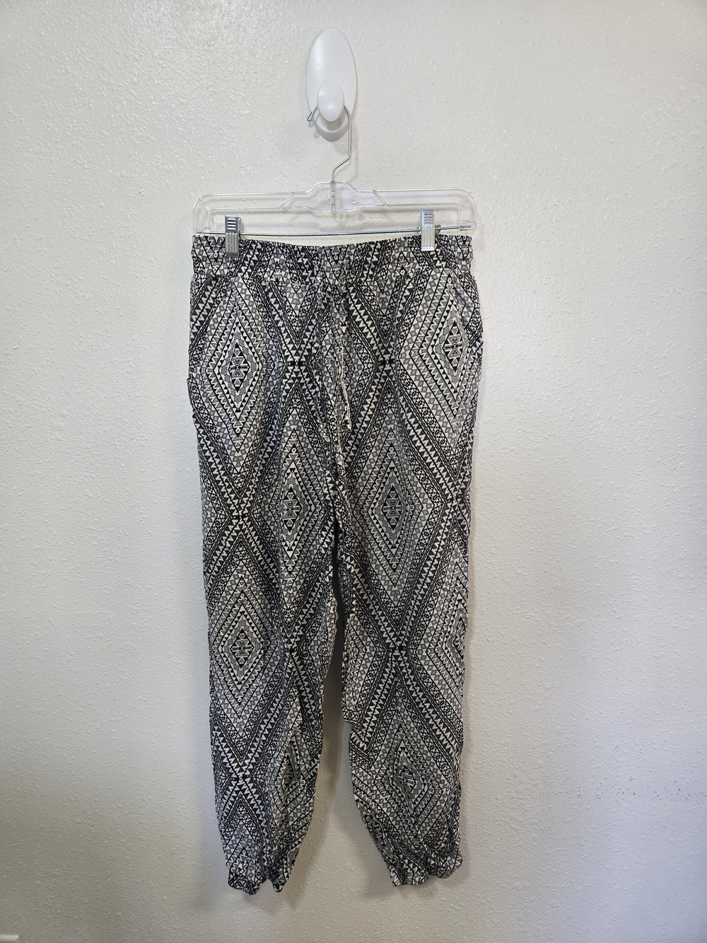 Aeropostale Black & White Geometric Print Boho Joggers